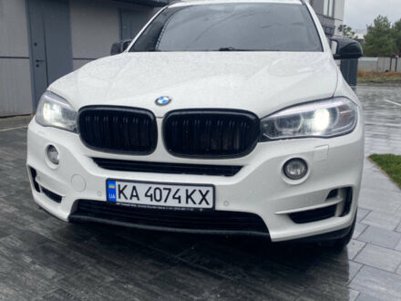 Белый БМВ Х5, объемом двигателя 2 л и пробегом 251 тыс. км за 20000 $, фото 1 на Automoto.ua
