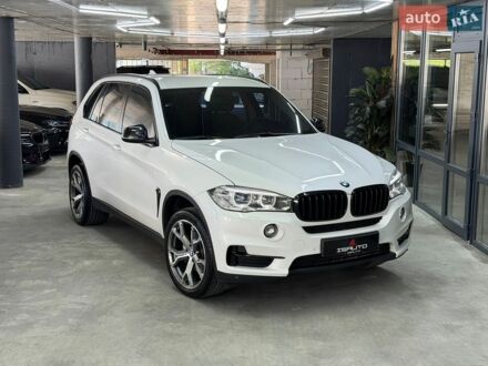 Білий БМВ Х5, об'ємом двигуна 2 л та пробігом 228 тис. км за 21900 $, фото 1 на Automoto.ua