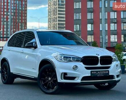 Белый БМВ Х5, объемом двигателя 3 л и пробегом 204 тыс. км за 27900 $, фото 1 на Automoto.ua