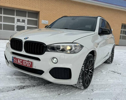 Белый БМВ Х5, объемом двигателя 3 л и пробегом 180 тыс. км за 33000 $, фото 1 на Automoto.ua