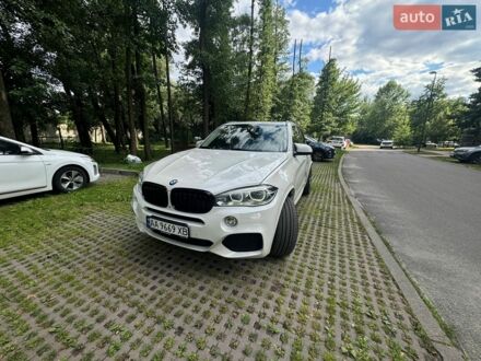 Белый БМВ Х5, объемом двигателя 2 л и пробегом 240 тыс. км за 22450 $, фото 1 на Automoto.ua