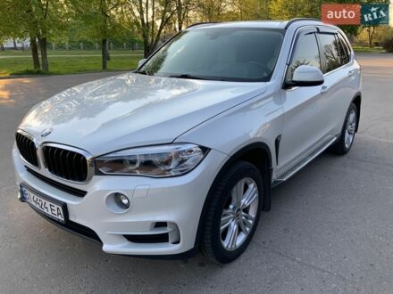 Білий БМВ Х5, об'ємом двигуна 2 л та пробігом 113 тис. км за 26700 $, фото 1 на Automoto.ua