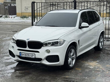 Белый БМВ Х5, объемом двигателя 2.98 л и пробегом 168 тыс. км за 25500 $, фото 1 на Automoto.ua