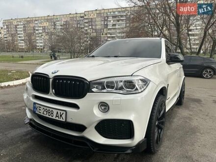 Белый БМВ Х5, объемом двигателя 3 л и пробегом 114 тыс. км за 25000 $, фото 1 на Automoto.ua