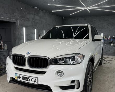 Белый БМВ Х5, объемом двигателя 3 л и пробегом 115 тыс. км за 21757 $, фото 1 на Automoto.ua