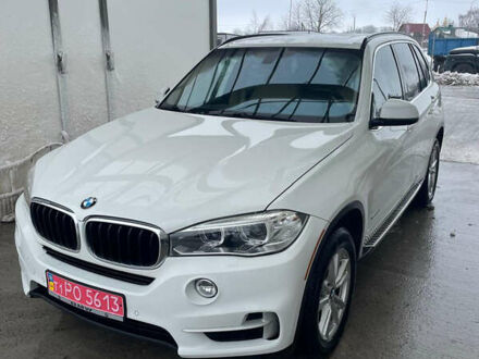 Белый БМВ Х5, объемом двигателя 3 л и пробегом 300 тыс. км за 17500 $, фото 1 на Automoto.ua