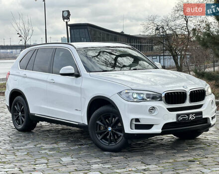 Белый БМВ Х5, объемом двигателя 2.98 л и пробегом 209 тыс. км за 17950 $, фото 1 на Automoto.ua