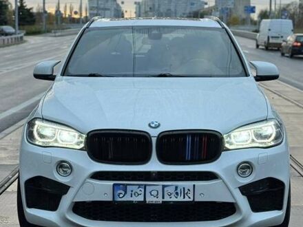 Белый БМВ Х5, объемом двигателя 4.39 л и пробегом 200 тыс. км за 49999 $, фото 1 на Automoto.ua