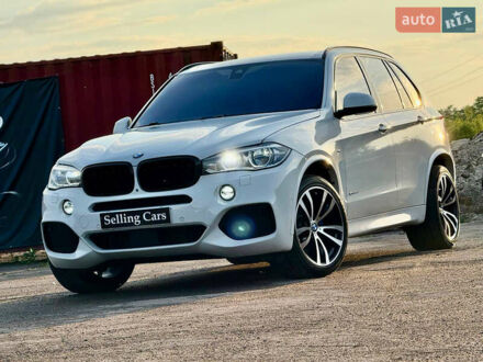 Белый БМВ Х5, объемом двигателя 2.99 л и пробегом 260 тыс. км за 31499 $, фото 1 на Automoto.ua