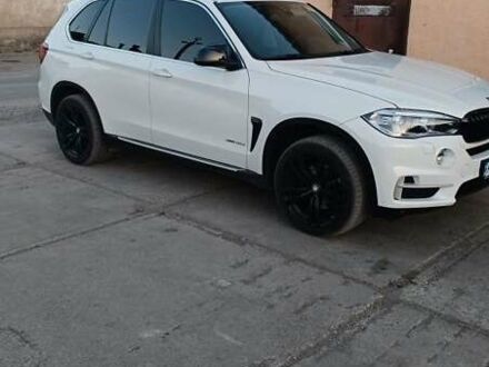 Білий БМВ Х5, об'ємом двигуна 3 л та пробігом 260 тис. км за 32500 $, фото 1 на Automoto.ua
