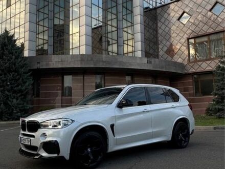 Белый БМВ Х5, объемом двигателя 3 л и пробегом 175 тыс. км за 22600 $, фото 1 на Automoto.ua