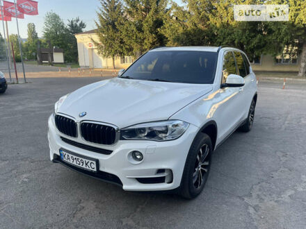Белый БМВ Х5, объемом двигателя 2 л и пробегом 158 тыс. км за 26000 $, фото 1 на Automoto.ua