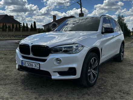 БМВ Х5 2016 в Славянске на Automoto.ua Белый БМВ Х5, объемом двигателя 2.98 л и пробегом 107 тыс. км за 34000 $, фото 1 на Automoto.ua