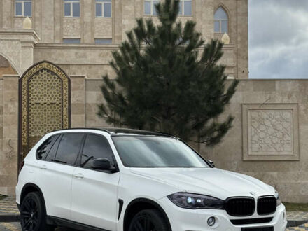 Белый БМВ Х5, объемом двигателя 3 л и пробегом 147 тыс. км за 22500 $, фото 1 на Automoto.ua