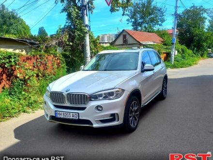 Белый БМВ Х5, объемом двигателя 3 л и пробегом 167 тыс. км за 27700 $, фото 1 на Automoto.ua