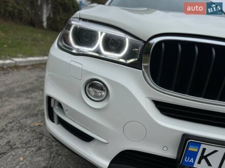 Білий БМВ Х5, об'ємом двигуна 2 л та пробігом 200 тис. км за 28500 $, фото 1 на Automoto.ua