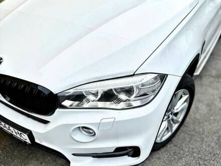 Белый БМВ Х5, объемом двигателя 2.99 л и пробегом 260 тыс. км за 31500 $, фото 1 на Automoto.ua