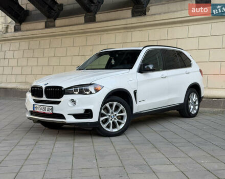 Белый БМВ Х5, объемом двигателя 2 л и пробегом 203 тыс. км за 24499 $, фото 1 на Automoto.ua