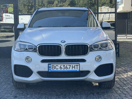 Белый БМВ Х5, объемом двигателя 2 л и пробегом 162 тыс. км за 36000 $, фото 1 на Automoto.ua