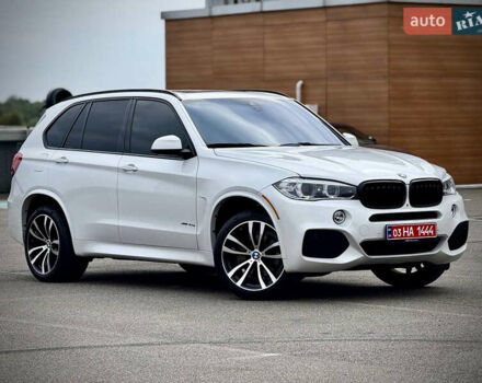 Белый БМВ Х5, объемом двигателя 2 л и пробегом 161 тыс. км за 27900 $, фото 1 на Automoto.ua