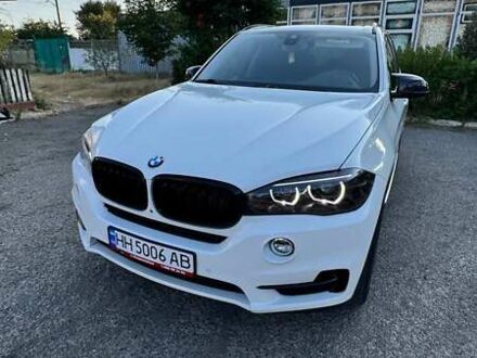 Белый БМВ Х5, объемом двигателя 2 л и пробегом 206 тыс. км за 26999 $, фото 1 на Automoto.ua