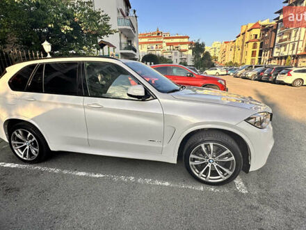 Белый БМВ Х5, объемом двигателя 4.39 л и пробегом 120 тыс. км за 33500 $, фото 1 на Automoto.ua