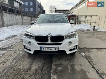 Білий БМВ Х5, об'ємом двигуна 2 л та пробігом 100 тис. км за 28000 $, фото 1 на Automoto.ua
