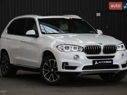 Белый БМВ Х5, объемом двигателя 3 л и пробегом 150 тыс. км за 27000 $, фото 1 на Automoto.ua