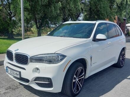 Белый БМВ Х5, объемом двигателя 2 л и пробегом 200 тыс. км за 26700 $, фото 1 на Automoto.ua