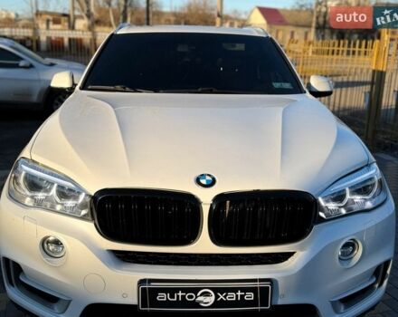 Белый БМВ Х5, объемом двигателя 3 л и пробегом 220 тыс. км за 24000 $, фото 1 на Automoto.ua