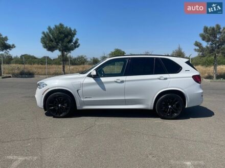 Білий БМВ Х5, об'ємом двигуна 2 л та пробігом 257 тис. км за 25000 $, фото 1 на Automoto.ua