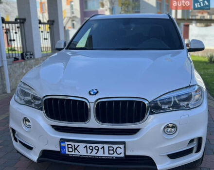 Белый БМВ Х5, объемом двигателя 2 л и пробегом 92 тыс. км за 37200 $, фото 1 на Automoto.ua