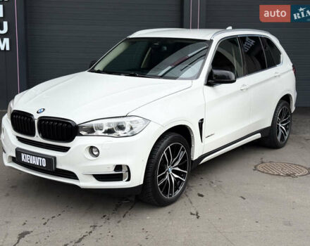 Белый БМВ Х5, объемом двигателя 2 л и пробегом 177 тыс. км за 26000 $, фото 1 на Automoto.ua