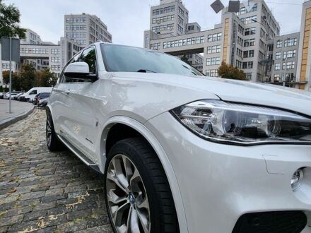 Белый БМВ Х5, объемом двигателя 2 л и пробегом 176 тыс. км за 27000 $, фото 1 на Automoto.ua