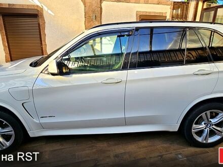 Белый БМВ Х5, объемом двигателя 2 л и пробегом 182 тыс. км за 26000 $, фото 1 на Automoto.ua