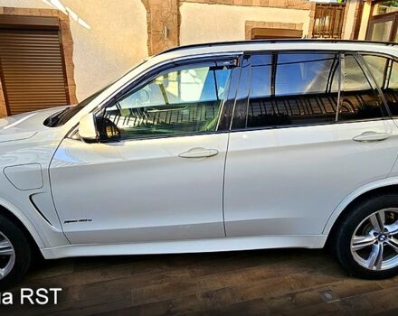 Белый БМВ Х5, объемом двигателя 2 л и пробегом 182 тыс. км за 26000 $, фото 1 на Automoto.ua