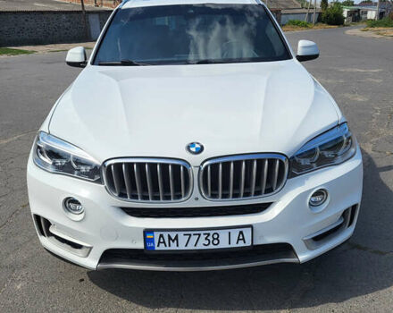 Белый БМВ Х5, объемом двигателя 2.99 л и пробегом 212 тыс. км за 35000 $, фото 1 на Automoto.ua