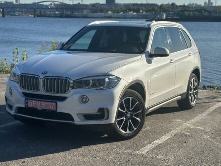Белый БМВ Х5, объемом двигателя 3 л и пробегом 150 тыс. км за 39999 $, фото 1 на Automoto.ua