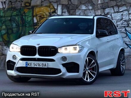 Білий БМВ Х5, об'ємом двигуна 4.4 л та пробігом 102 тис. км за 39000 $, фото 1 на Automoto.ua