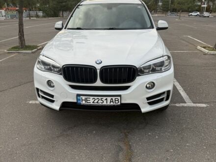 Белый БМВ Х5, объемом двигателя 2 л и пробегом 200 тыс. км за 27500 $, фото 1 на Automoto.ua