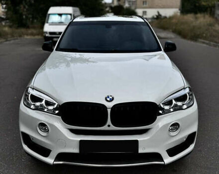 Белый БМВ Х5, объемом двигателя 2.98 л и пробегом 142 тыс. км за 25000 $, фото 1 на Automoto.ua