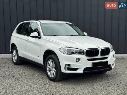 Белый БМВ Х5, объемом двигателя 3 л и пробегом 208 тыс. км за 28900 $, фото 1 на Automoto.ua