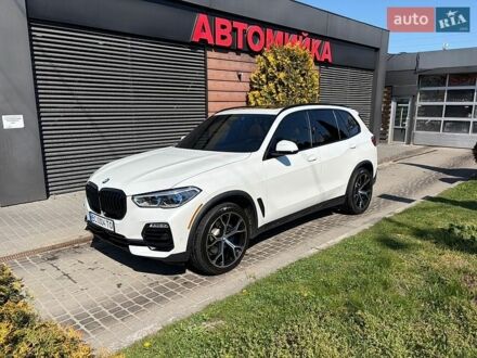 Белый БМВ Х5, объемом двигателя 3 л и пробегом 178 тыс. км за 43000 $, фото 1 на Automoto.ua