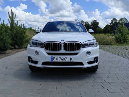 Білий БМВ Х5, об'ємом двигуна 3 л та пробігом 125 тис. км за 25700 $, фото 1 на Automoto.ua