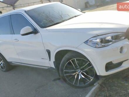 Білий БМВ Х5, об'ємом двигуна 2 л та пробігом 107 тис. км за 41900 $, фото 1 на Automoto.ua
