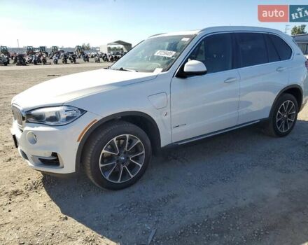 Белый БМВ Х5, объемом двигателя 2 л и пробегом 155 тыс. км за 9200 $, фото 1 на Automoto.ua