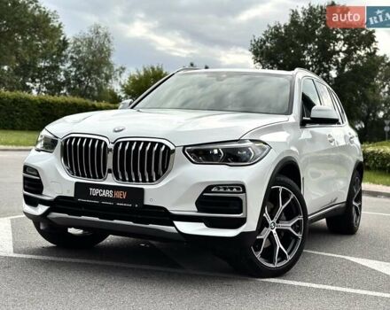 Белый БМВ Х5, объемом двигателя 3 л и пробегом 100 тыс. км за 53500 $, фото 1 на Automoto.ua