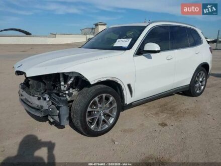 Белый БМВ Х5, объемом двигателя 3 л и пробегом 103 тыс. км за 38570 $, фото 1 на Automoto.ua