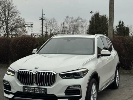 Белый БМВ Х5, объемом двигателя 3 л и пробегом 121 тыс. км за 46900 $, фото 1 на Automoto.ua