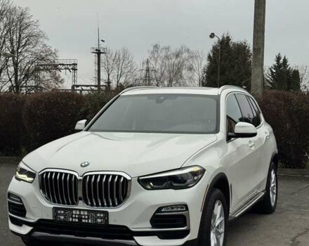 Белый БМВ Х5, объемом двигателя 3 л и пробегом 121 тыс. км за 46900 $, фото 1 на Automoto.ua